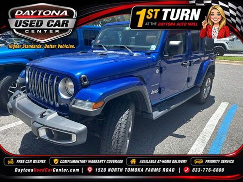 Used 2018 Jeep Wrangler Unlimited Sahara w/ Cold Weather Group AWD/4WD image 1