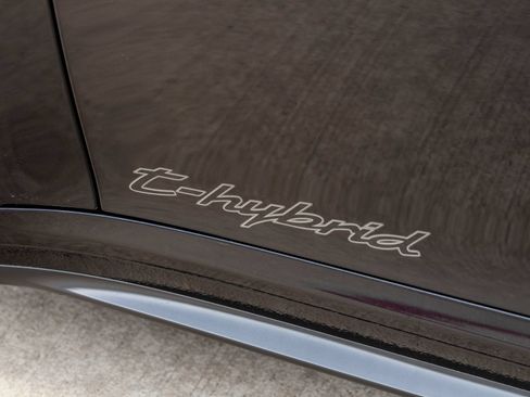 Certified 2026 Porsche 911 Carrera 4 GTS AWD/4WD image 17