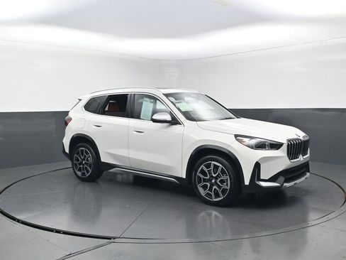 Used 2023 BMW X1 xDrive28i w/ Convenience Package AWD/4WD image 6