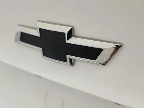 Used 2024 Chevrolet Malibu RS FWD image 16
