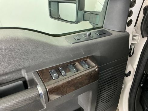 Used 2014 Ford F250 Platinum AWD/4WD image 13