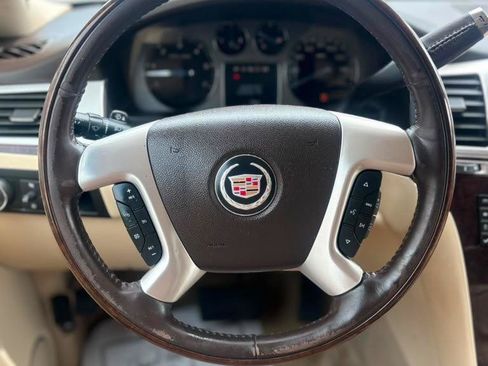 Used 2007 Cadillac Escalade AWD w/ Information Package image 23
