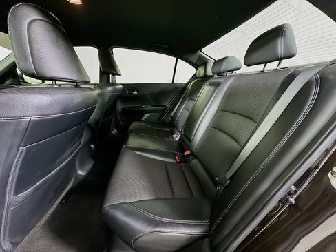 Certified 2017 Honda Accord Sport image 4