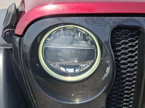 Used 2021 Jeep Wrangler Unlimited Sport AWD/4WD image 9