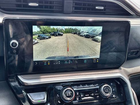 Used 2022 GMC Sierra 1500 Denali w/ Denali Reserve Package AWD/4WD image 28
