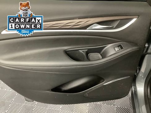 Used 2023 Buick Enclave Avenir w/ Avenir Technology Package image 5