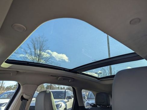 New 2025 Lincoln Corsair Reserve w/ Equipment Group 202A image 19