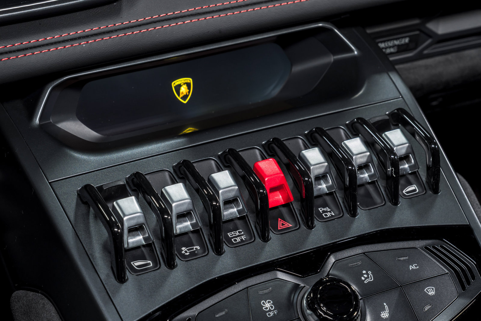Used 2015 Lamborghini Huracan LP 610-4 AWD/4WD image 25
