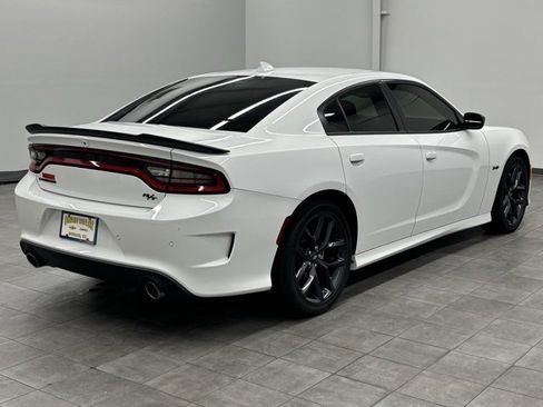 Used 2023 Dodge Charger R/T w/ Blacktop Package image 2