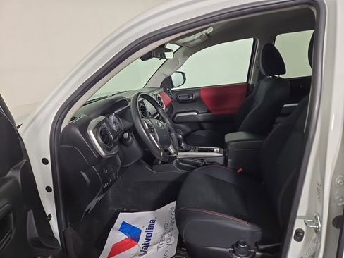 Used 2023 Toyota Tacoma SR5 RWD image 12