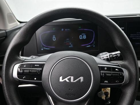 Used 2025 Kia Sportage LX AWD/4WD image 14