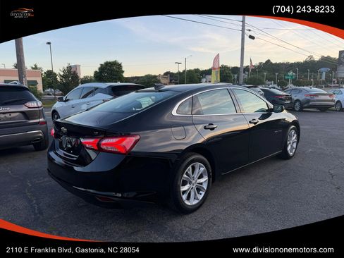 Used 2021 Chevrolet Malibu LT FWD image 7