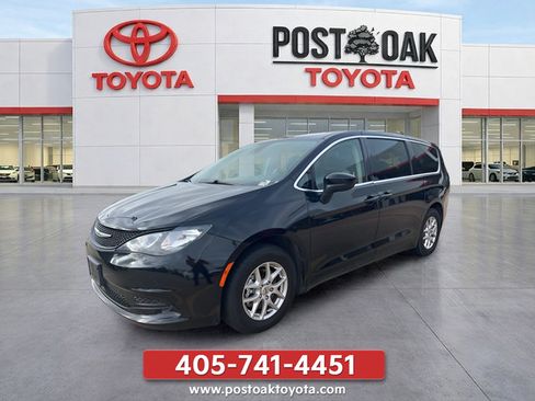 Used 2024 Chrysler Voyager LX FWD image 1