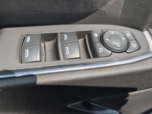 Used 2024 GMC Sierra 1500 SLT image 19