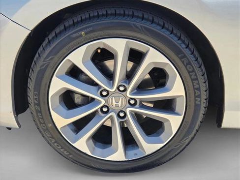 Used 2015 Honda Accord Sport image 22