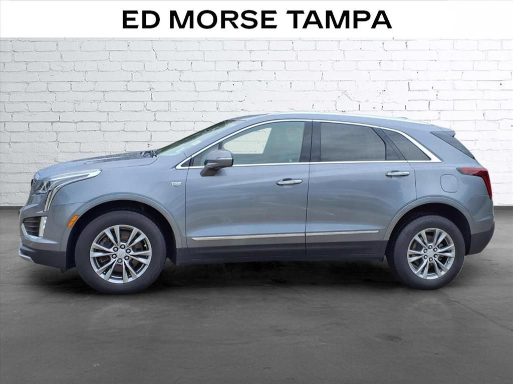Used 2021 Cadillac XT5 Premium Luxury FWD image 2