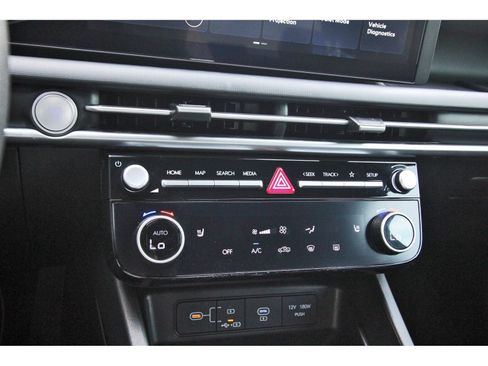 Certified 2026 Hyundai Santa Cruz SEL FWD image 25