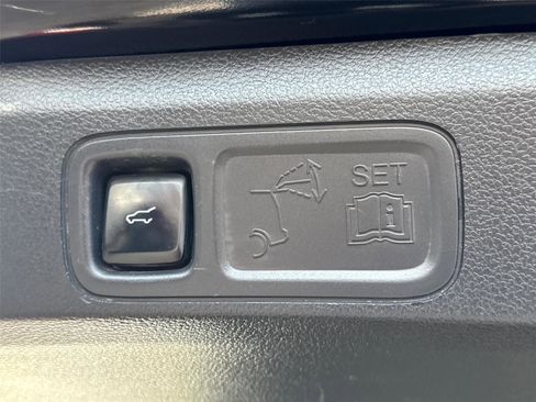 Certified 2024 Ford Expedition Max XLT AWD/4WD image 10
