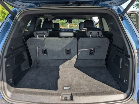 Used 2025 Buick Enclave Preferred FWD image 17