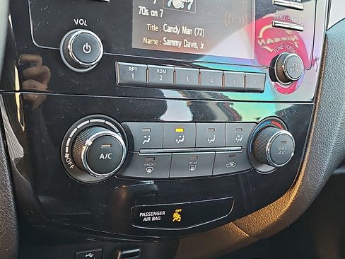 Used 2018 Nissan Rogue Sport S w/ S Appearance Package image 15