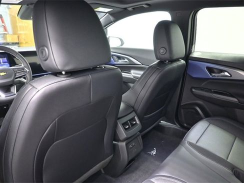 New 2026 Chevrolet Equinox EV LT image 14