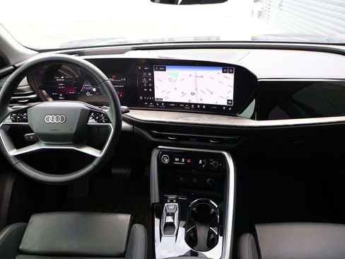 Used 2025 Audi Q5 Premium Plus AWD/4WD image 21