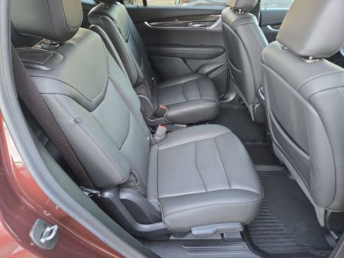 Used 2022 Cadillac XT6 Sport w/ Technology Package image 20