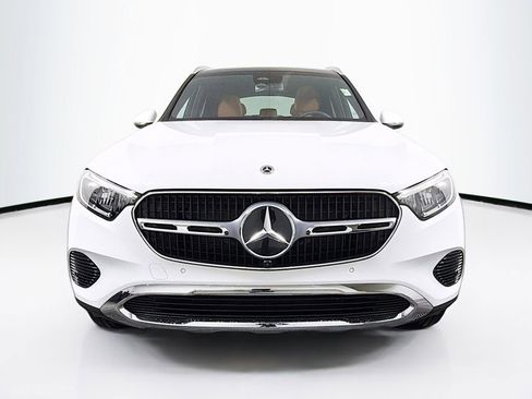 New 2026 Mercedes-Benz GLC 300 4MATIC image 2