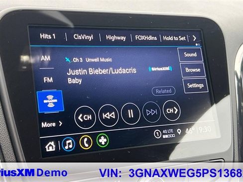 Used 2023 Chevrolet Equinox RS w/ RS Leather Package image 40