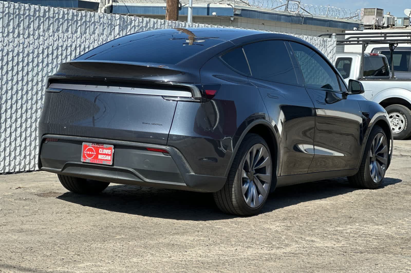 Used 2026 Tesla Model Y AWD image 3