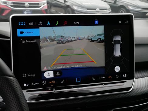 Used 2025 Volkswagen Golf w/ Euro Stye Package image 28