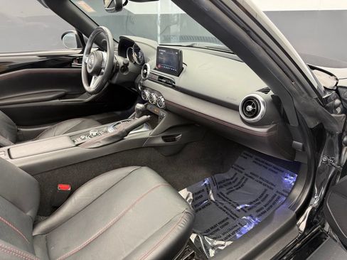 Used 2019 MAZDA MX-5 Miata Grand Touring RWD image 59