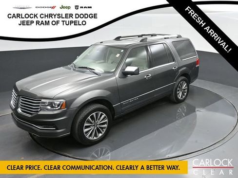 Used 2017 Lincoln Navigator Select image 74