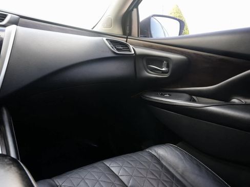 Used 2019 Nissan Murano Platinum image 8