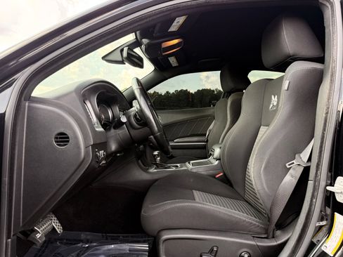 Used 2019 Dodge Charger Scat Pack RWD image 20