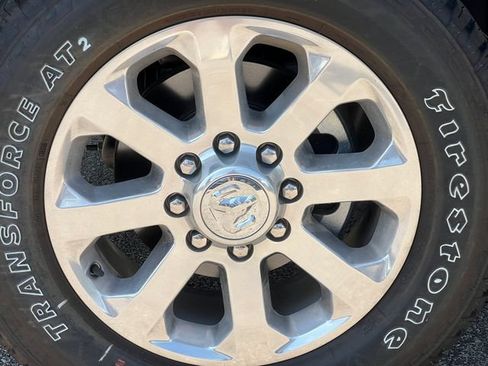 Used 2025 RAM 2500 Laramie AWD/4WD image 10