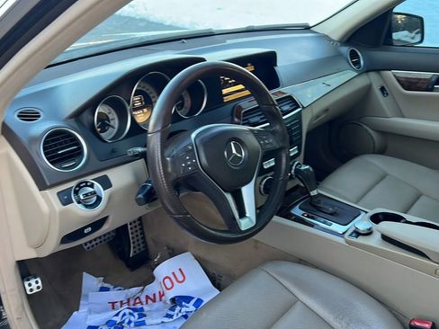 Used 2012 Mercedes-Benz C 250 Sedan image 10