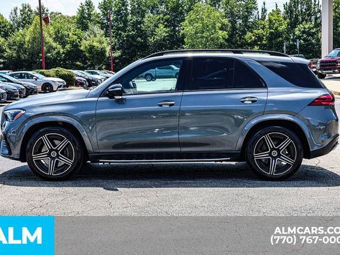 Used 2024 Mercedes-Benz GLE 450 4MATIC w/ AMG Line Exterior image 9