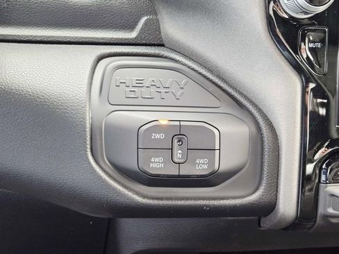 New 2026 RAM 2500 Tradesman AWD/4WD image 25