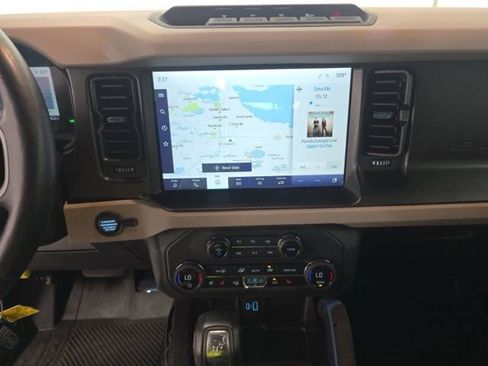 Used 2023 Ford Bronco Wildtrak AWD/4WD image 11