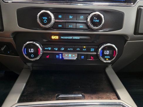 Used 2022 Ford F250 Lariat w/ Lariat Ultimate Package image 56