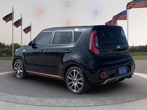 Used 2018 Kia Soul ! w/ Tech Package FWD image 7