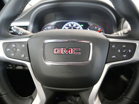 Used 2023 GMC Acadia SLT w/ Elevation Edition image 14