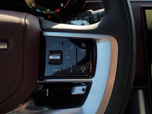 New 2026 Land Rover Range Rover SE AWD/4WD image 15