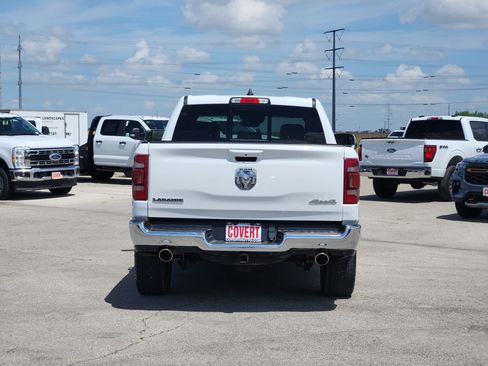 Used 2024 RAM 1500 Laramie AWD/4WD image 6