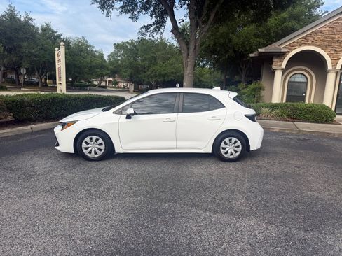 Used 2019 Toyota Corolla SE FWD image 1