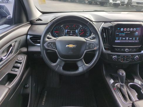 Used 2018 Chevrolet Traverse Premier FWD image 16