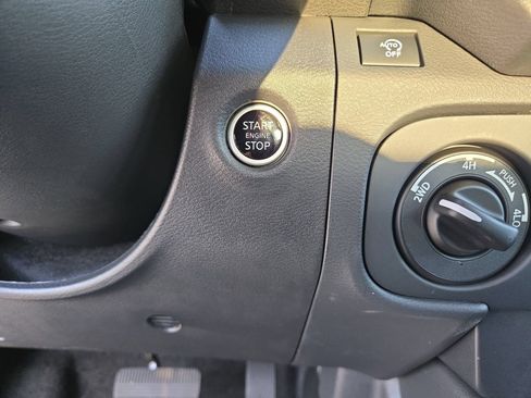 New 2025 Nissan Frontier SV AWD/4WD image 18