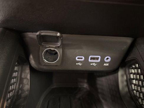 Used 2023 Chevrolet TrailBlazer LT w/ Convenience Package FWD image 22