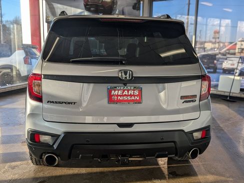 Used 2023 Honda Passport TrailSport image 7